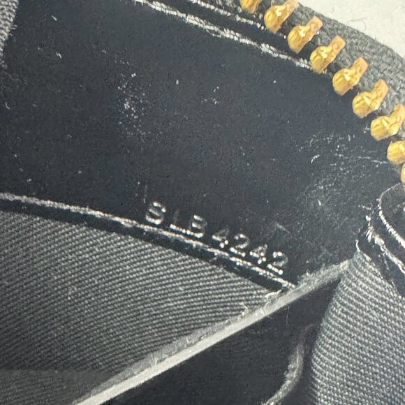 Marc Jacobs LEATHER ZIP AROUND WALLET IN TRUE RED - Picture 6 of 15